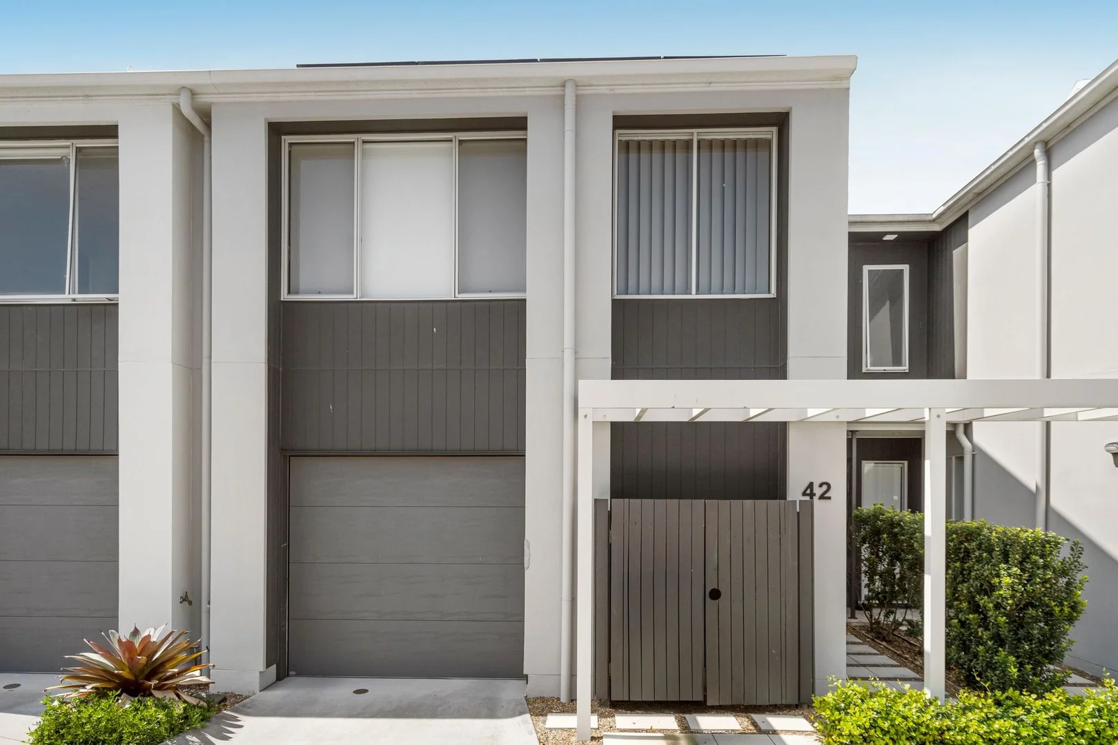 42/13 Angela Way, Pimpama QLD 4209