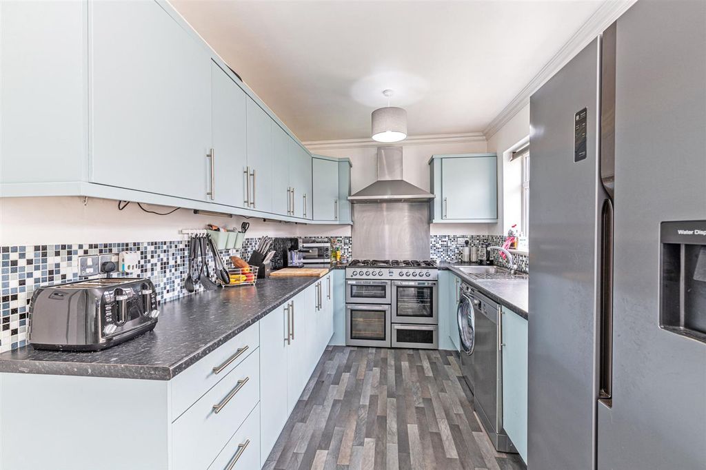 Additional image 3 of 3 bed semi-detached house to rentDerwent Road, Warrington WA4