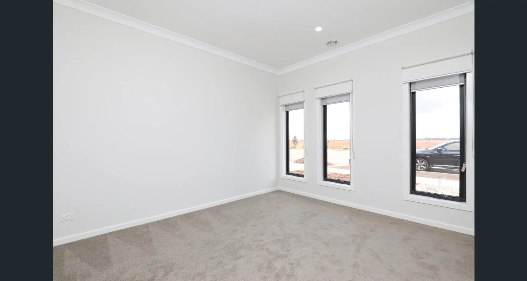78 Oldbridge Boulevard, Weir Views VIC 3338 photo 5