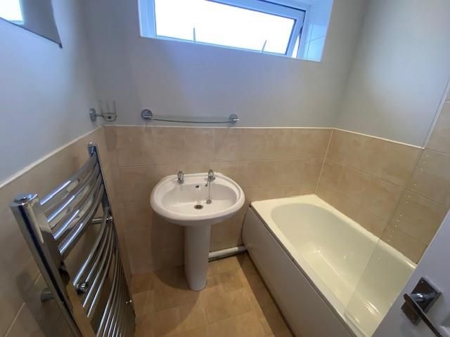 Additional image 11 of 3 bed semi-detached house to rentRoss Drive, Great Sutton, Ellesmere Port CH66