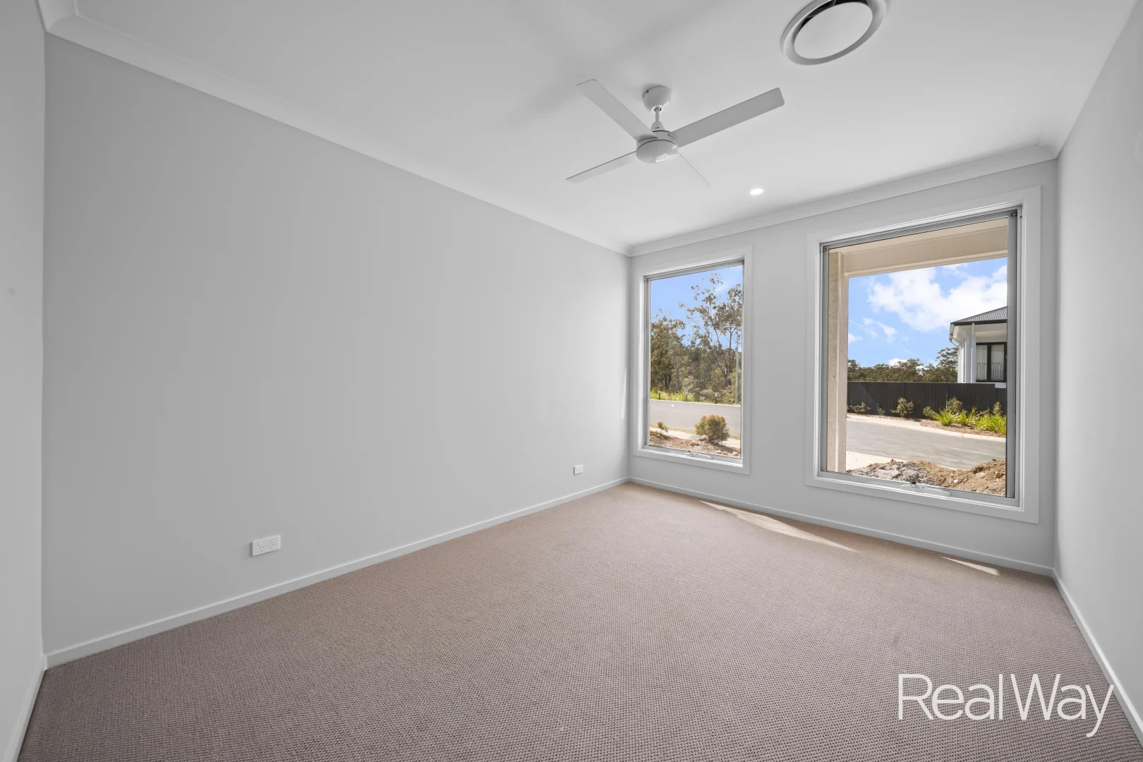 Additional image 5 of 32 Capilano Way, Spring Mountain QLD 4300