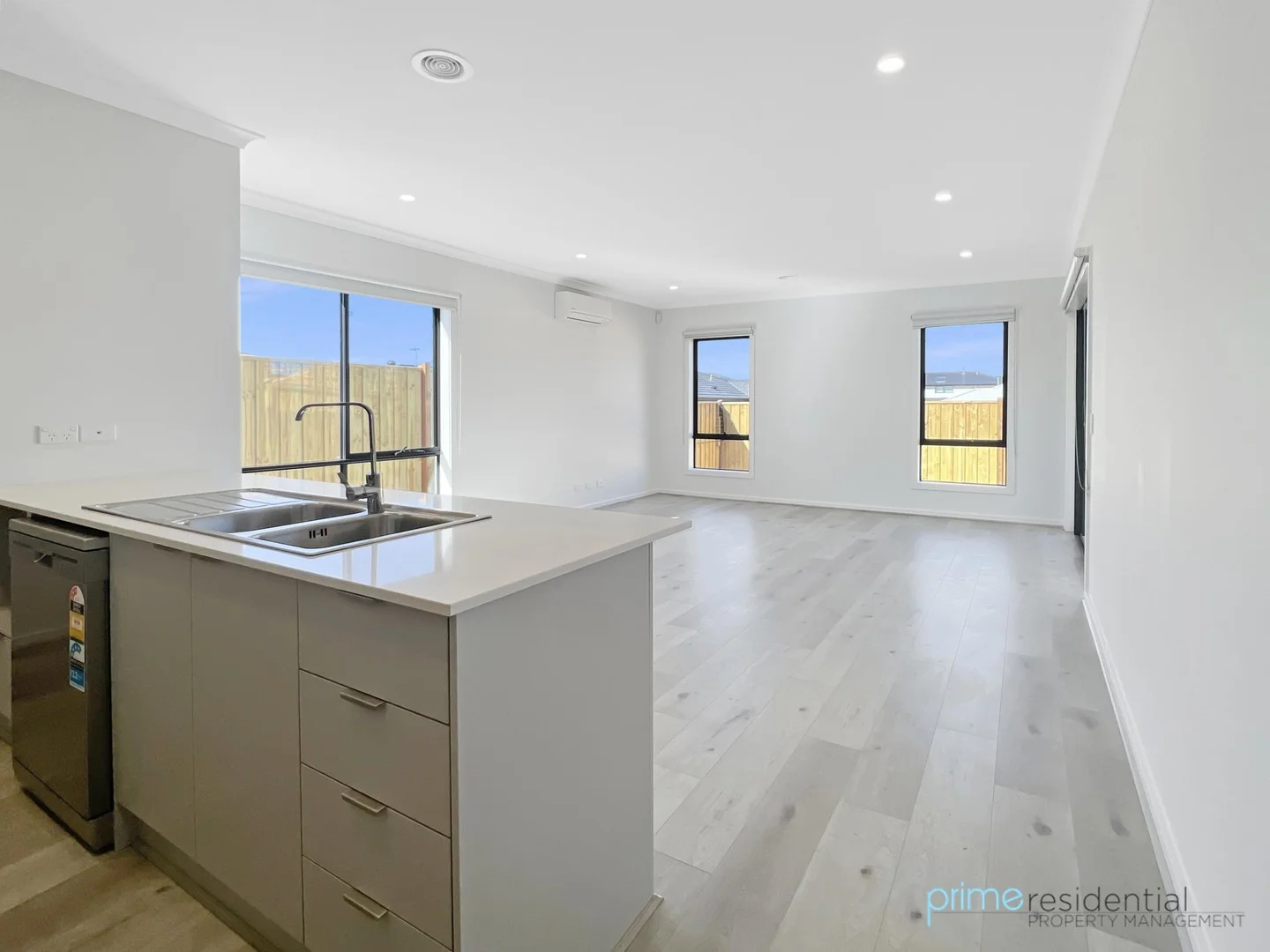 14 Nurture Street, Mambourin VIC 3024
