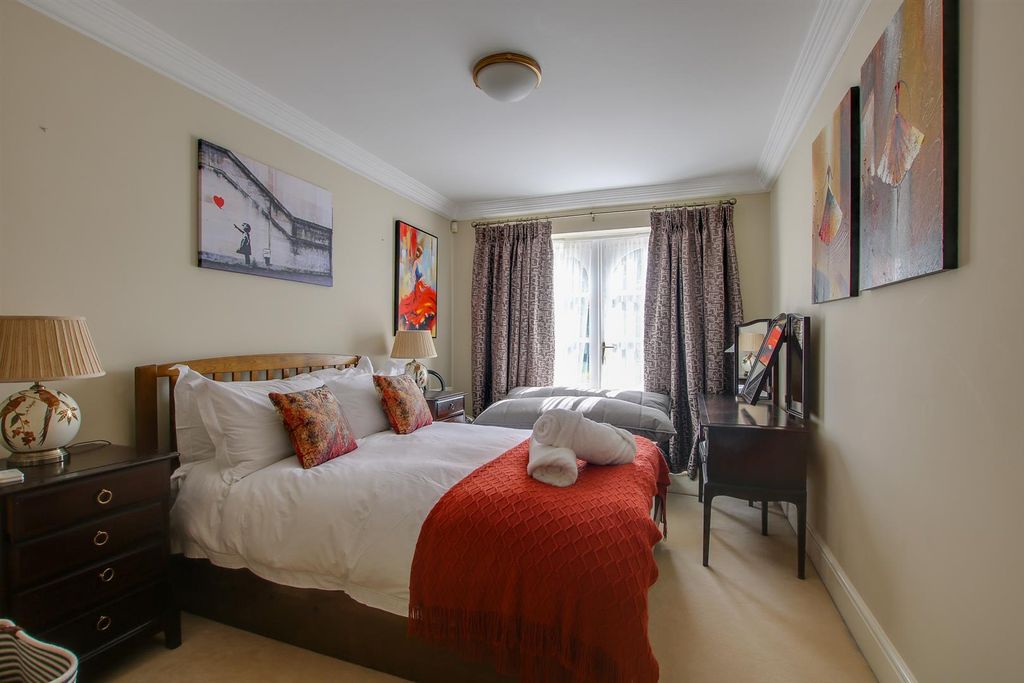 Additional image 14 of 5 bed country house to rentHarbridge Court, Somerley BH24