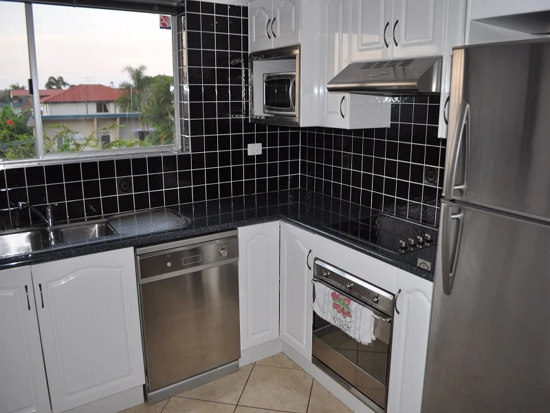 Additional image 5 of 3/11 Prince Edward Parade, Redcliffe QLD 4020