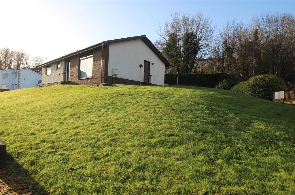 3 bed detached bungalow for saleClunebraehead, Port Glasgow PA14