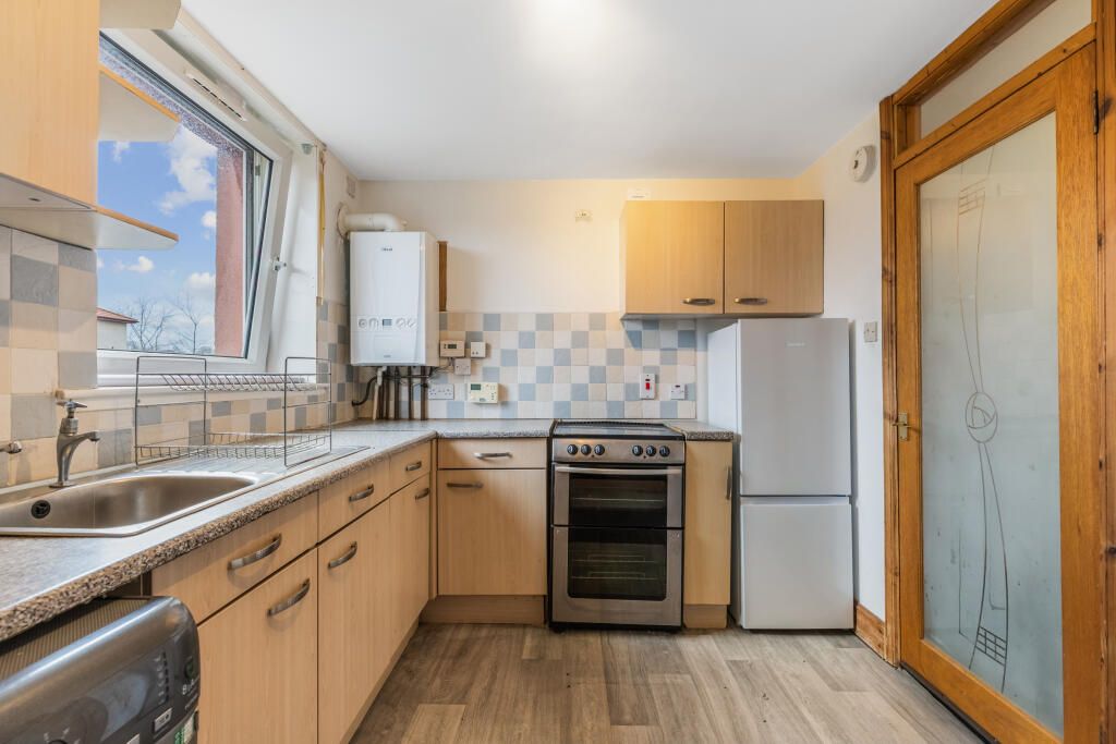 Additional image 3 of 2 bed flat to rentSunart Place, Grangemouth FK3