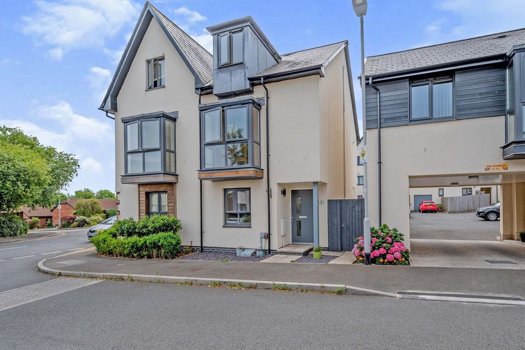 4 bed property to rentCobham Close, Plymouth PL6