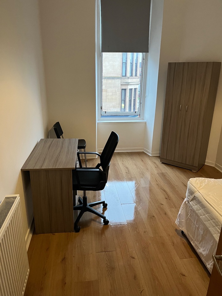 3 Bed Flat, Dumbarton Road, G11, N1 7GU photo 3