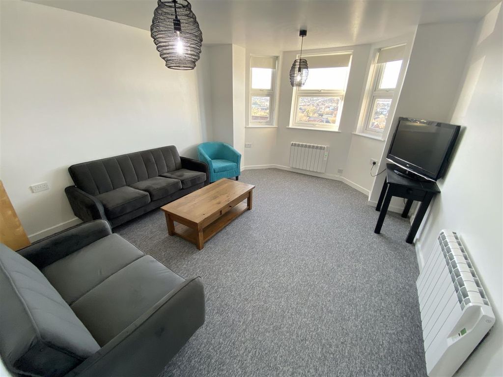 Additional image 2 of 1 bed flat to rentWest Hill Road, Ryde PO33