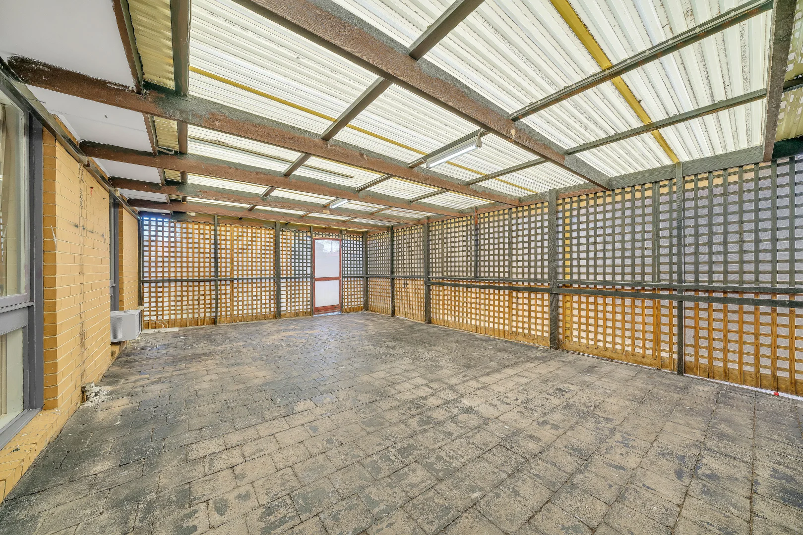 3 Vanessa Drive, Hampton Park VIC 3976 photo 3