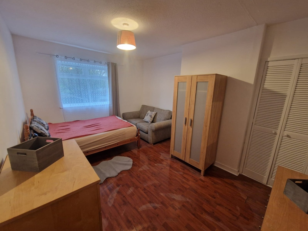 2 Bed Flat, Ferry Road Drive, EH4, N1 7GU photo 2