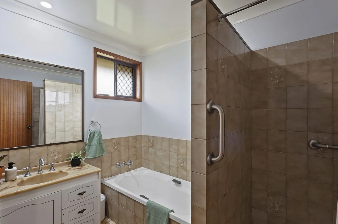 Additional image 3 of 4 Lotus Crescent, Centenary Heights QLD 4350