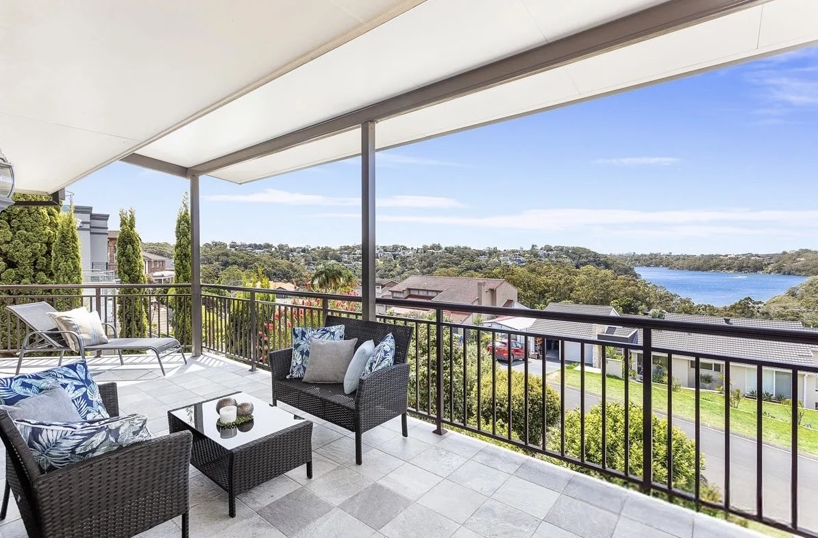 16 McPherson Place, Illawong NSW 2234