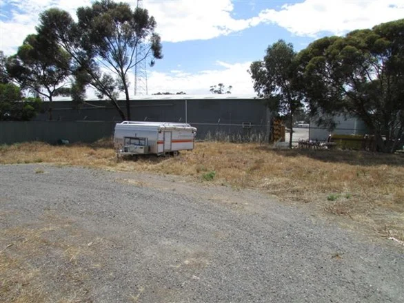 47 Thomas Street, Warracknabeal VIC 3393 photo 4