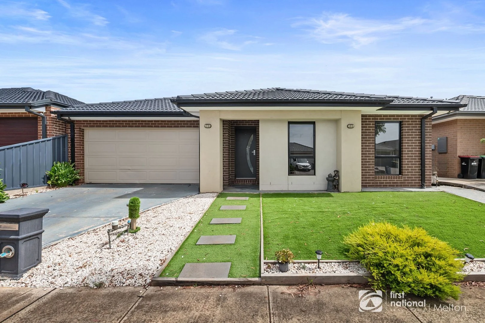 16 Guthrie Drive, Melton South VIC 3338