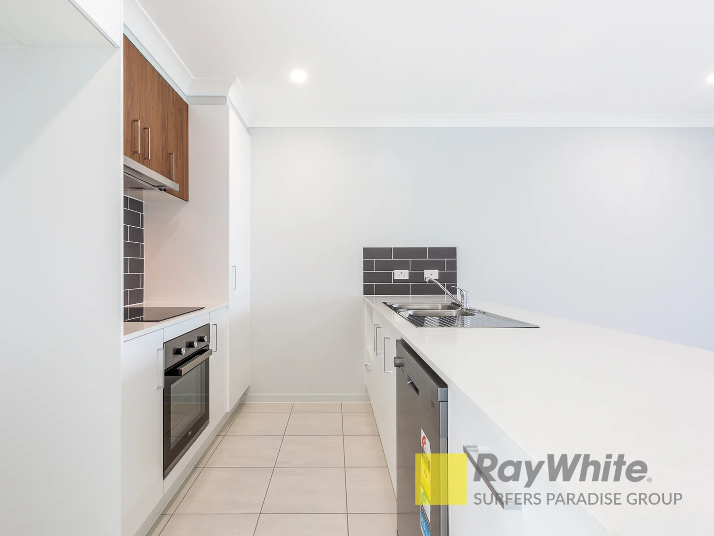 7 Basalt Drive, Yarrabilba QLD 4207 photo 3
