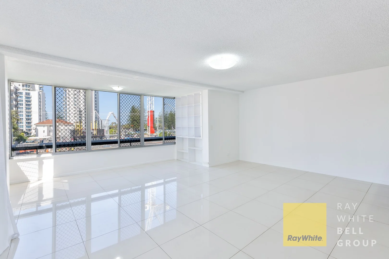 12/21 Armrick Avenue, Broadbeach QLD 4218