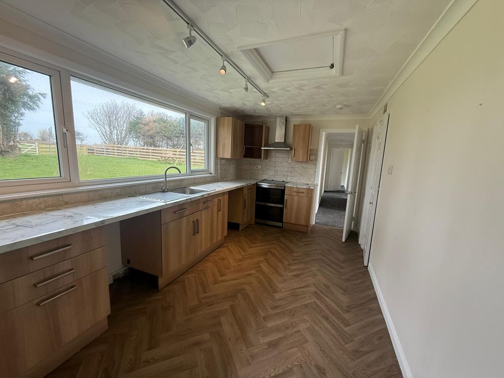 Additional image 3 of 3 bed bungalow to rentTy Croes LL63