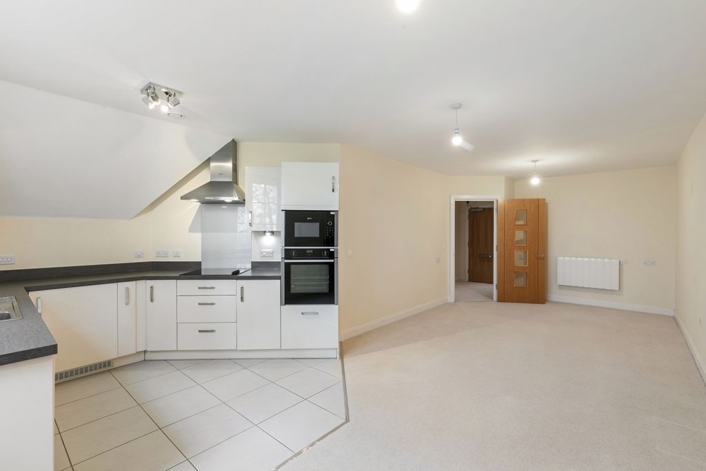 Additional image 7 of 2 bed flat to rentFosseway, Stow On The Wold, Cheltenham GL54