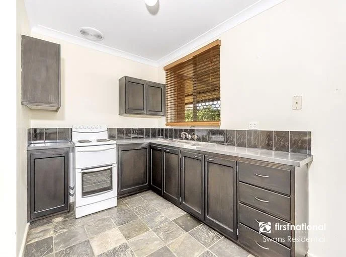 Additional image 4 of 1 Silver Mallee Close, Camillo WA 6111