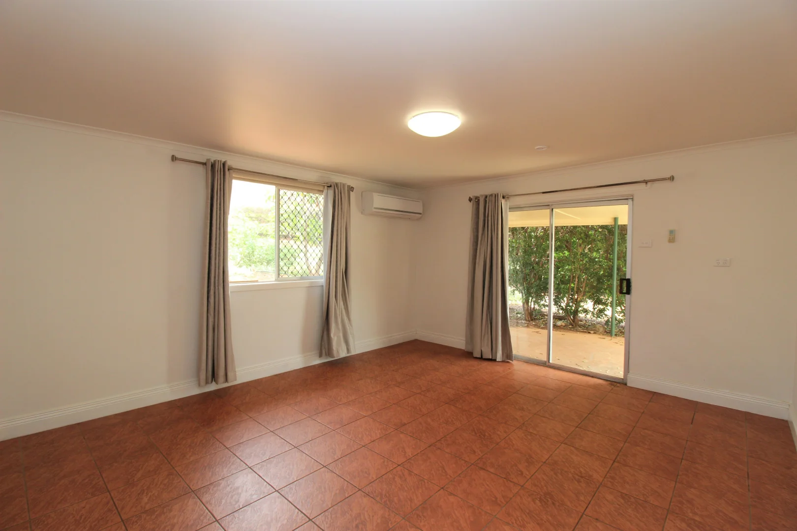 Additional image 3 of 18 William Avenue, Mount Isa QLD 4825