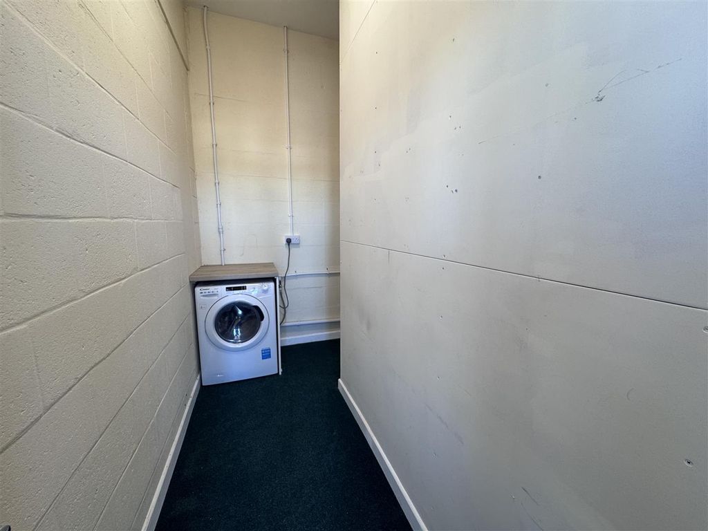 Additional image 11 of 2 bed flat to rentWoodstock Way, Caldicot NP26