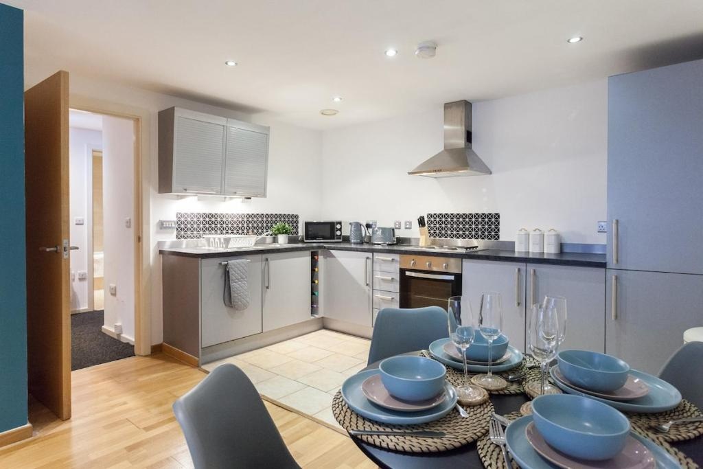Additional image 16 of 2 Bed Flat, Oldham Place, L1, N1 7GU