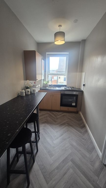 Additional image 3 of Studio to rent1 F High Town Road, Luton LU2