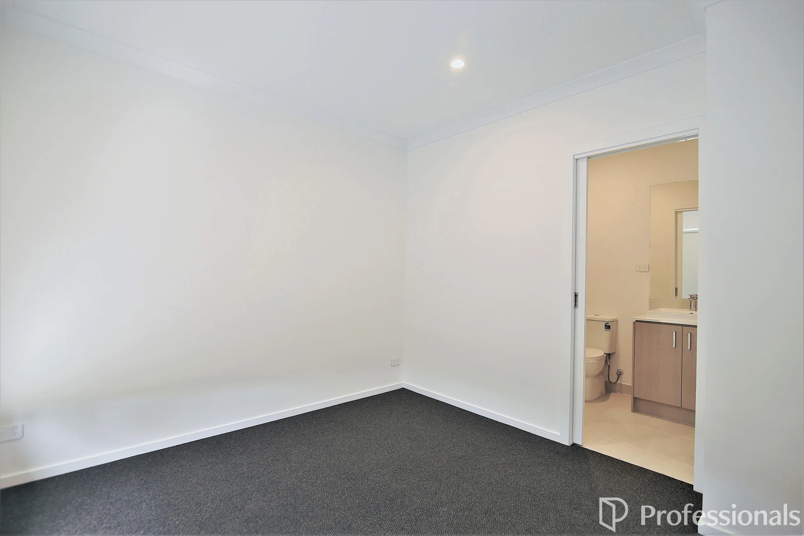 Additional image 4 of 523 Hogan Road, Tarneit VIC 3029