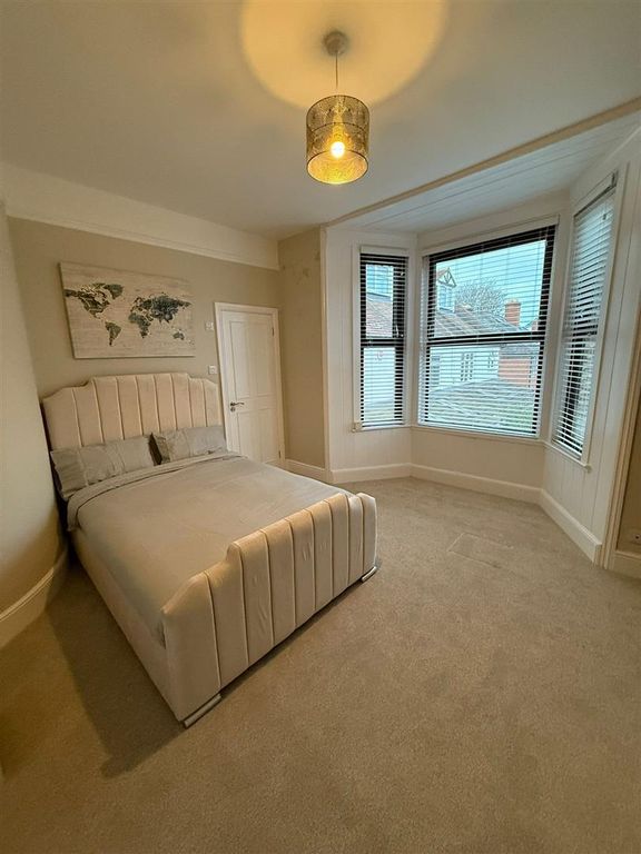 5 bed semi-detached house to rentDenmark Road, Gloucester GL1