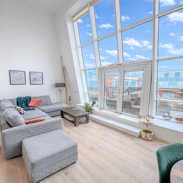 Additional image 2 of 2 bed flat to rentHeritage Court, Birmingham B18
