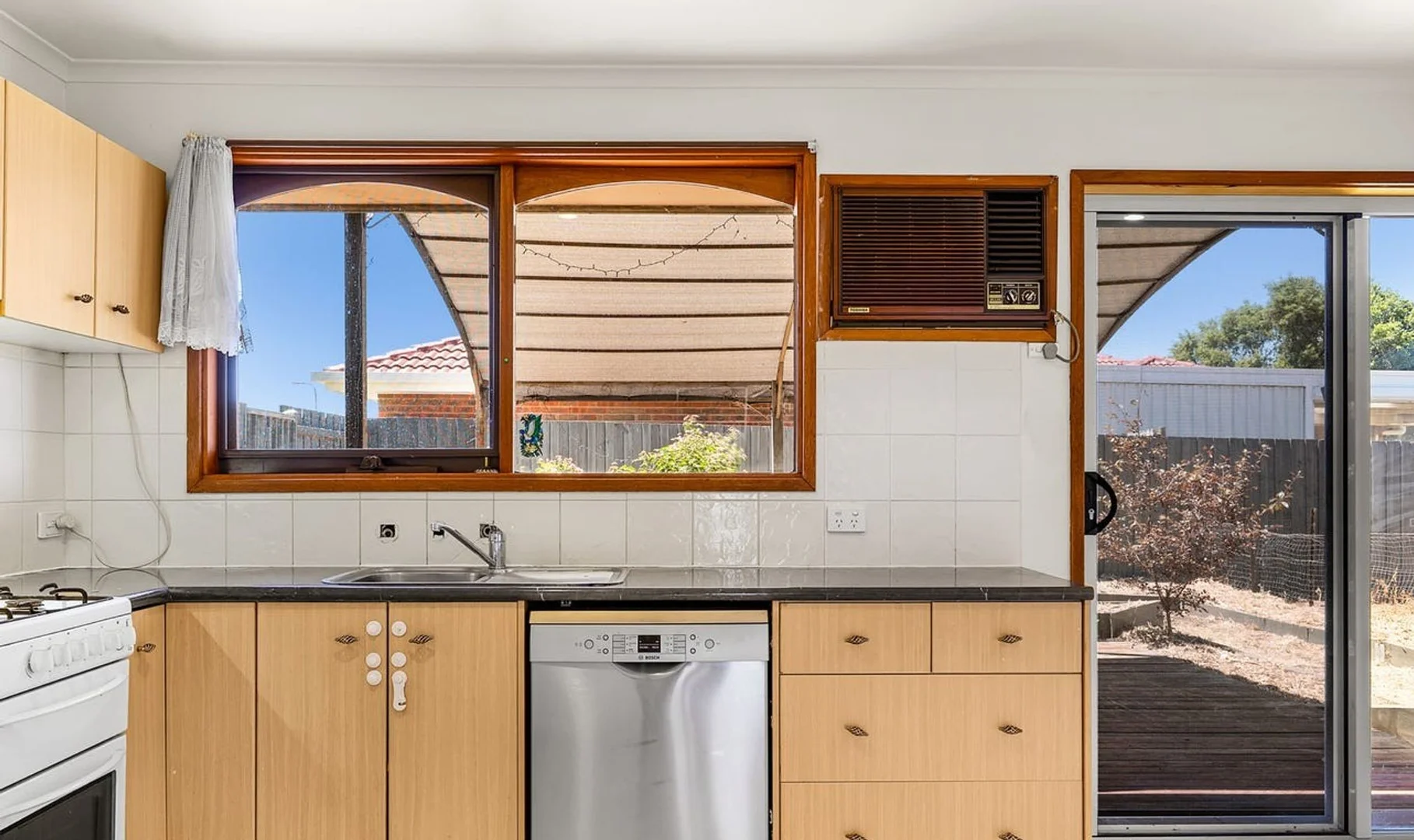Additional image 4 of 14 Simon Court, Brookfield VIC 3338