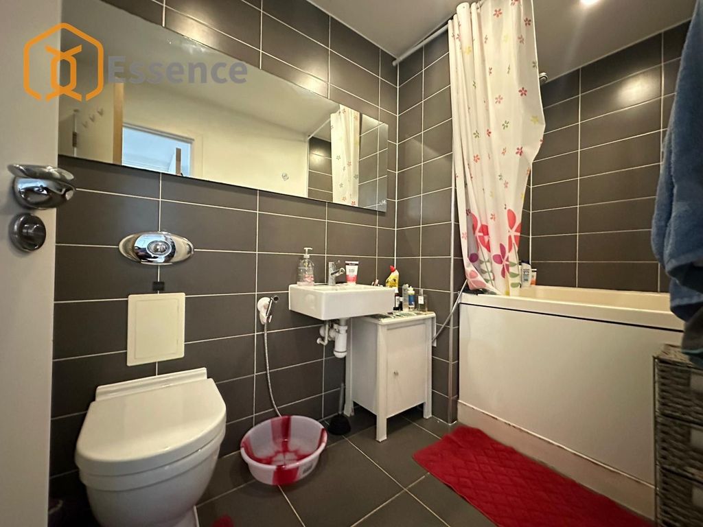 2 bed flat to rentClive Passage, Birmingham B4 photo 5