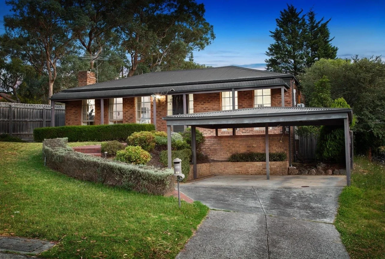 1 Tidcombe Crescent, Doncaster East VIC 3109