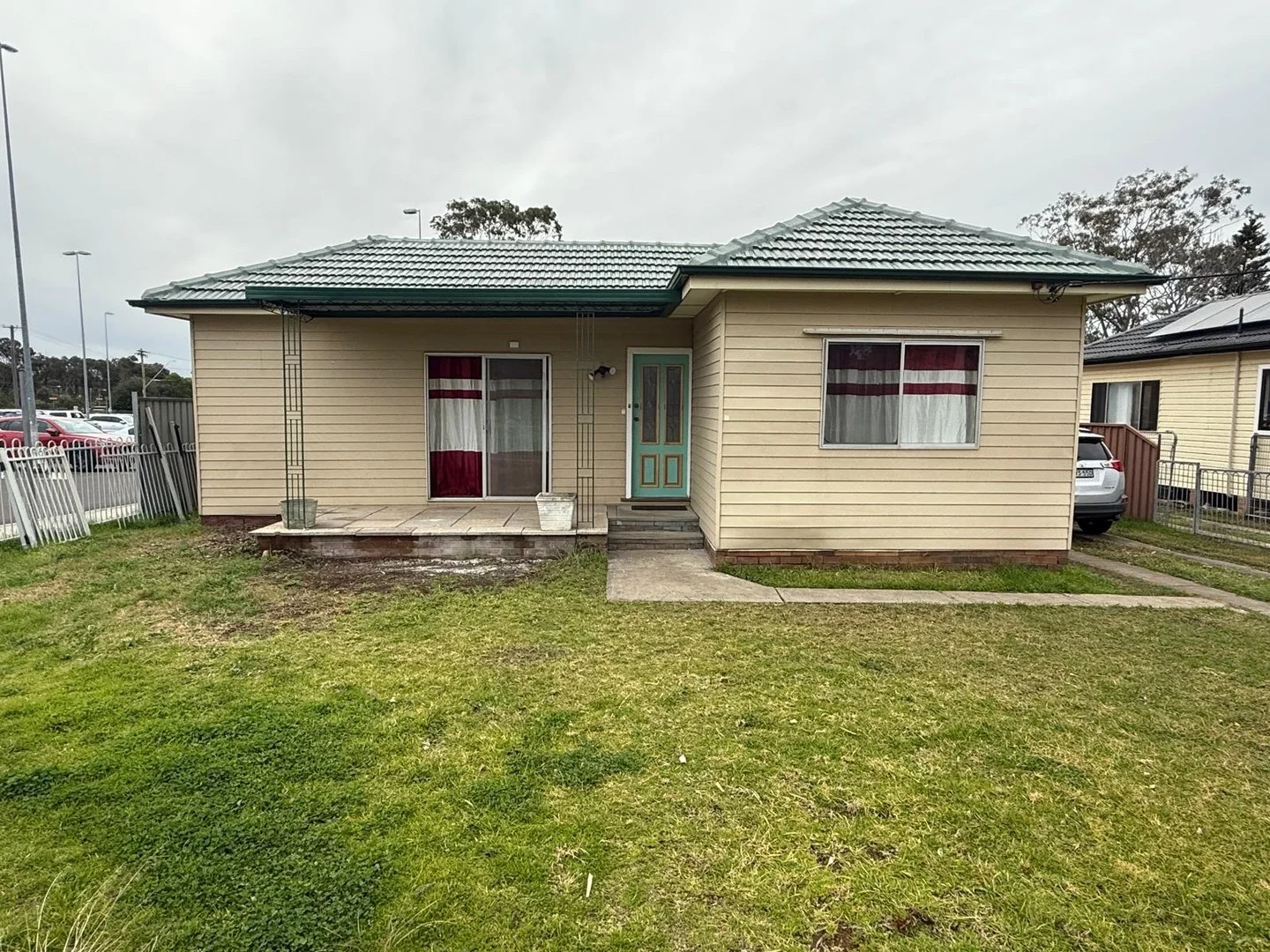 2 Saywell Road, Macquarie Fields NSW 2564