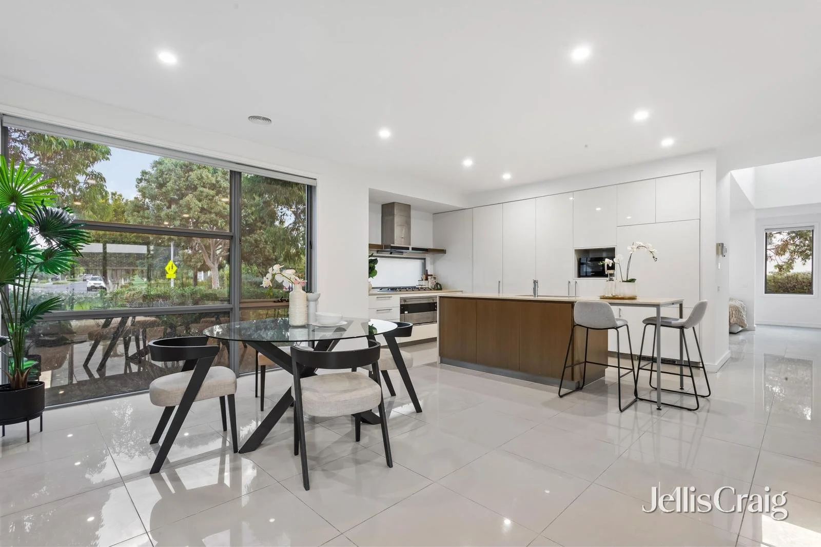 2 Newcastle Drive, Mulgrave VIC 3170 photo 5