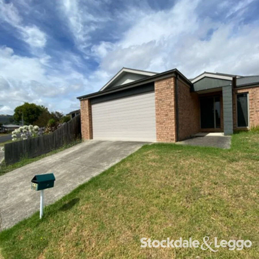 17 Barooga Crescent, Churchill VIC 3842