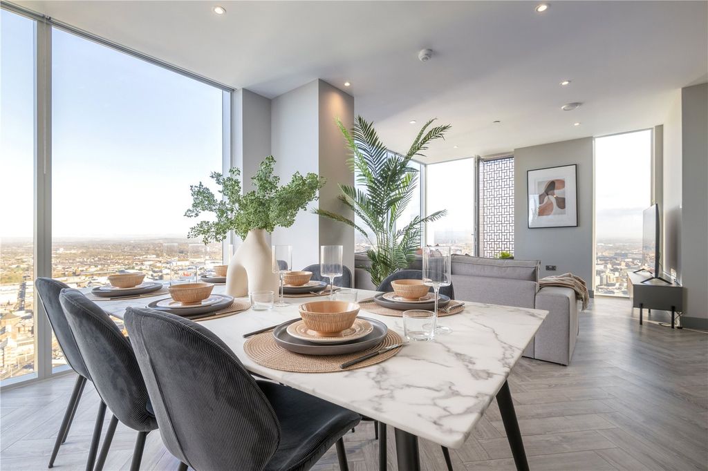 Additional image 2 of 3 bed flat to rentCortland At Colliers Yard, 7 Bankside Boulevard, Salford, Greater Manchester M3