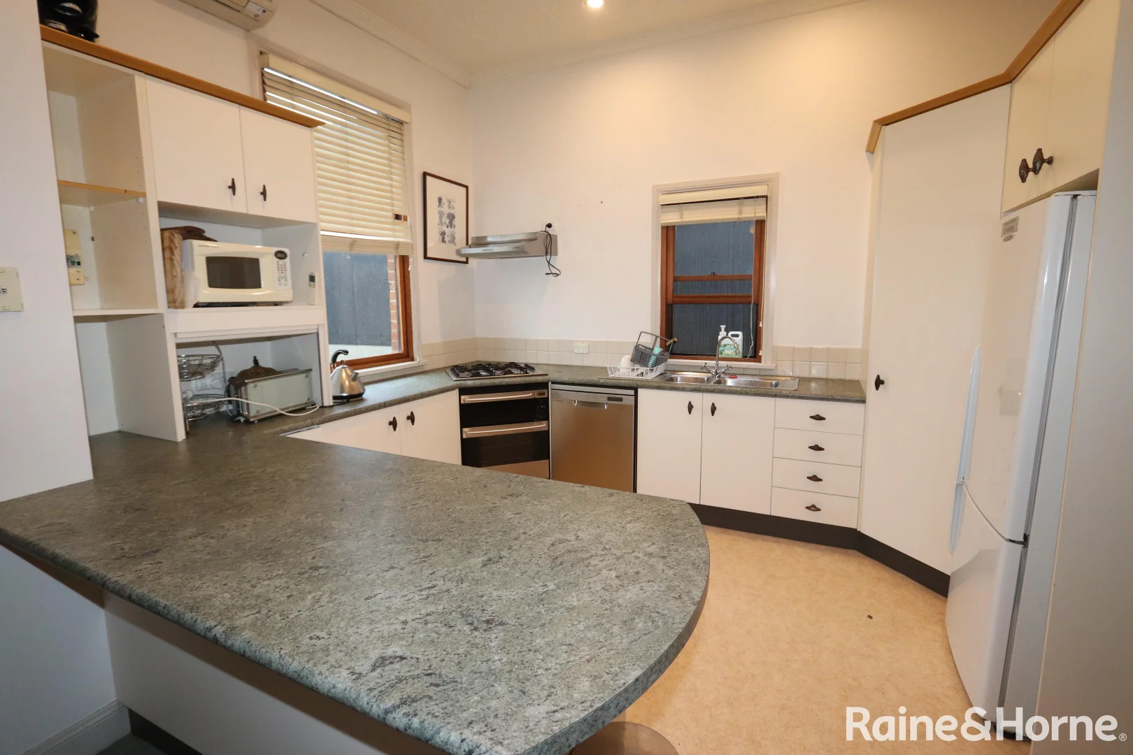 Additional image 2 of 221A George Street, Bathurst NSW 2795