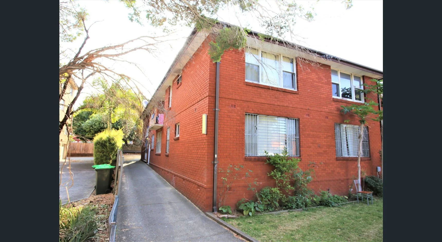 2/37 Park Street, Campsie NSW 2194