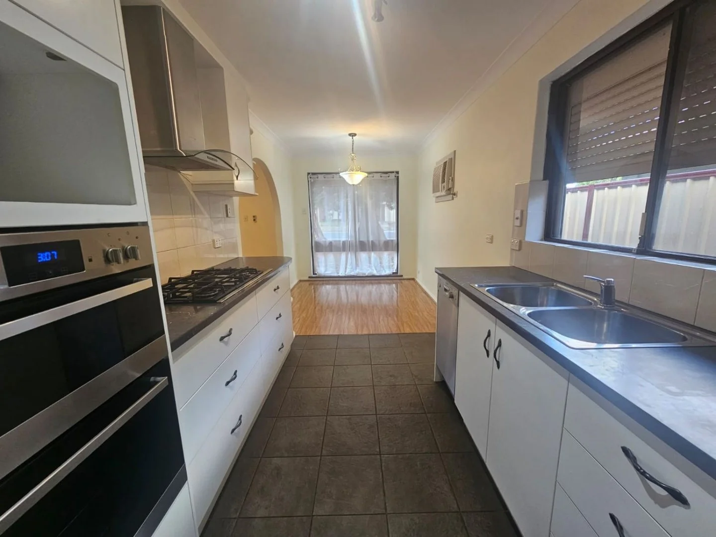 37 Parkfield Road, Kelmscott WA 6111