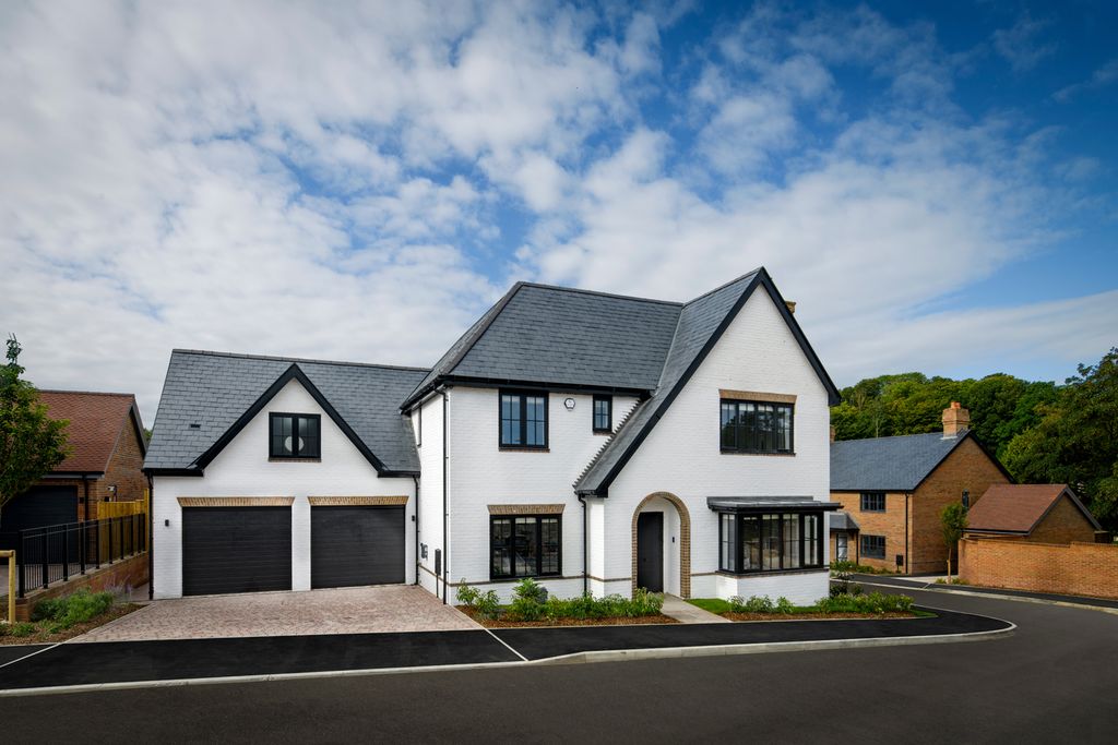 4 bed detached house to rentAllingham Place, Brighton BN2