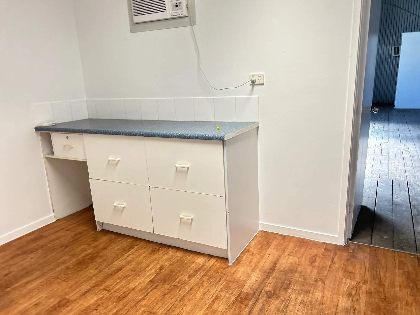 Additional image 4 of 1/16 Dean Street, South Townsville QLD 4810