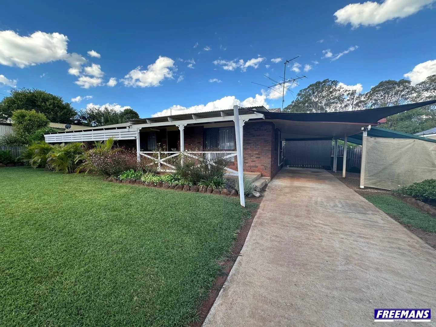 8 Willowglen Street, Kingaroy QLD 4610