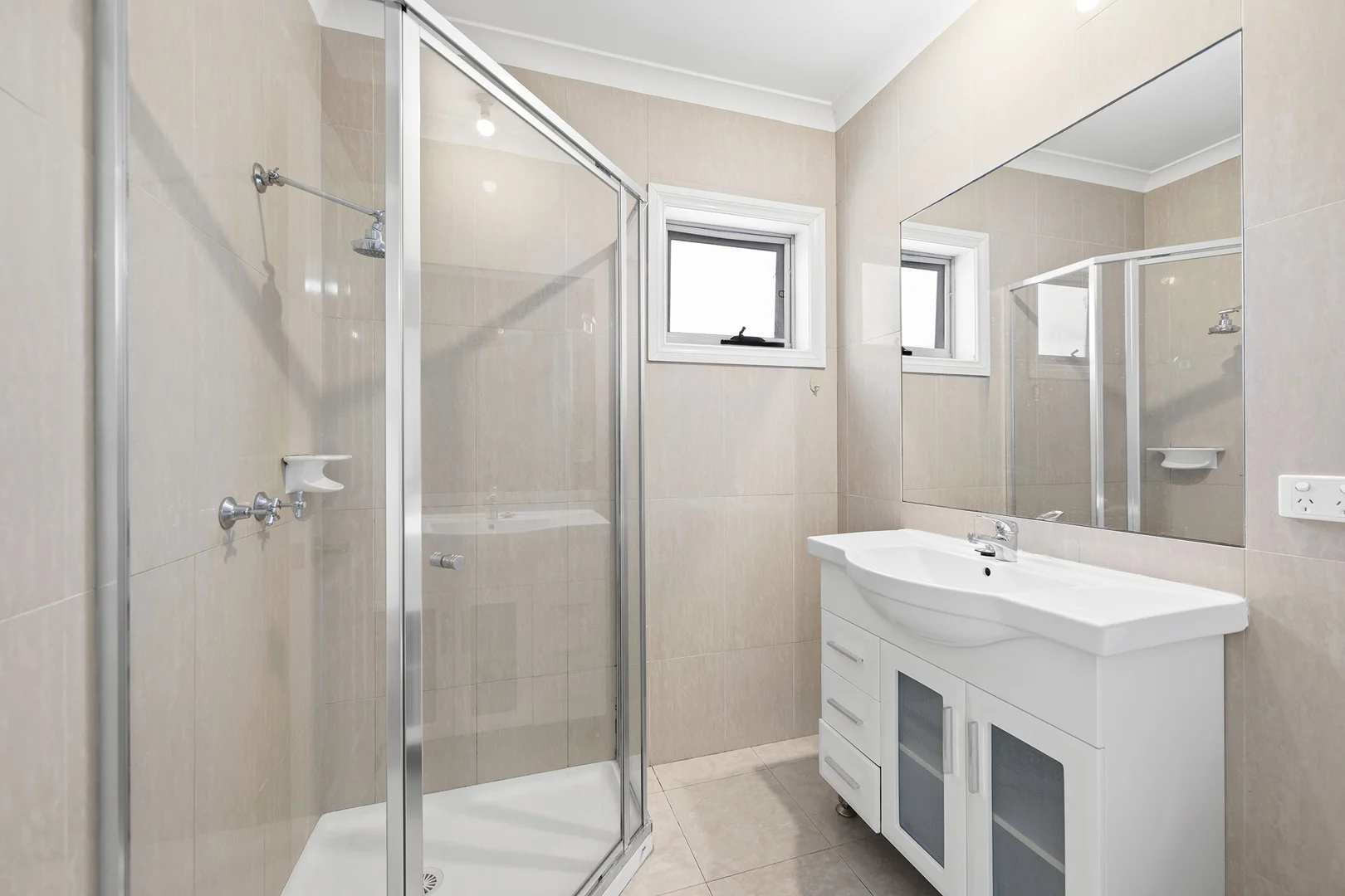 Additional image 12 of 7 Arena Close, Flemington VIC 3031