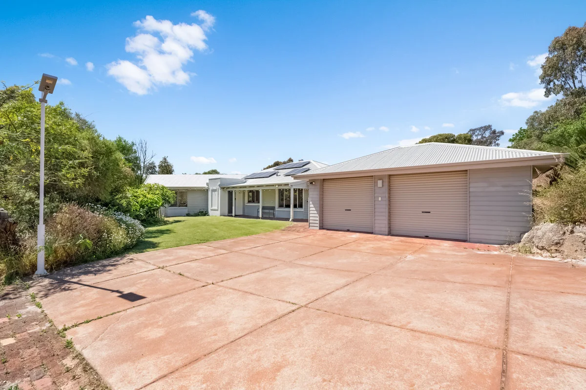 7 Brush Court, Canning Vale WA 6155