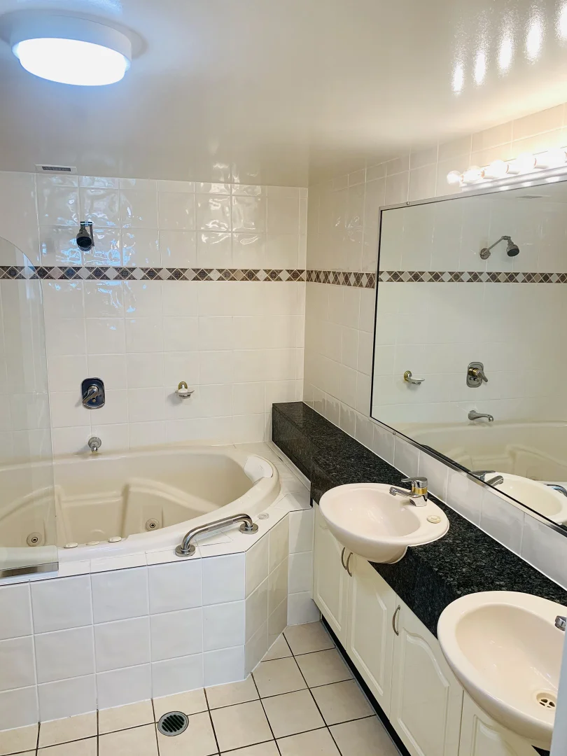 Additional image 17 of 5/94-98 Prince Edward Pde, Redcliffe QLD 4020