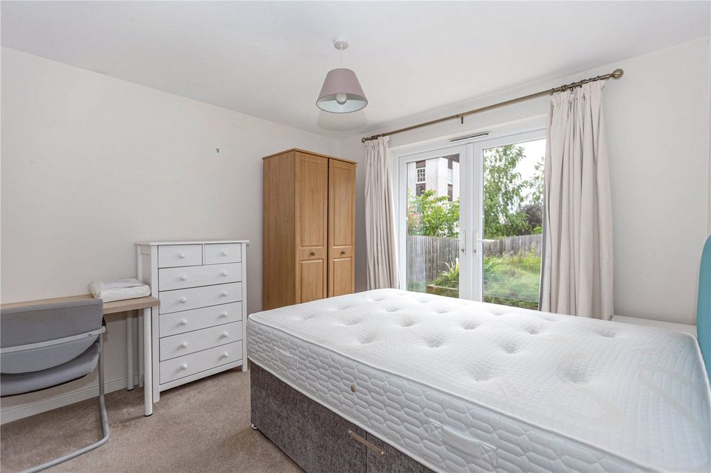 Additional image 2 of 6 bed semi-detached house to rentHatton Road, Cheswick Village, Bristol BS16