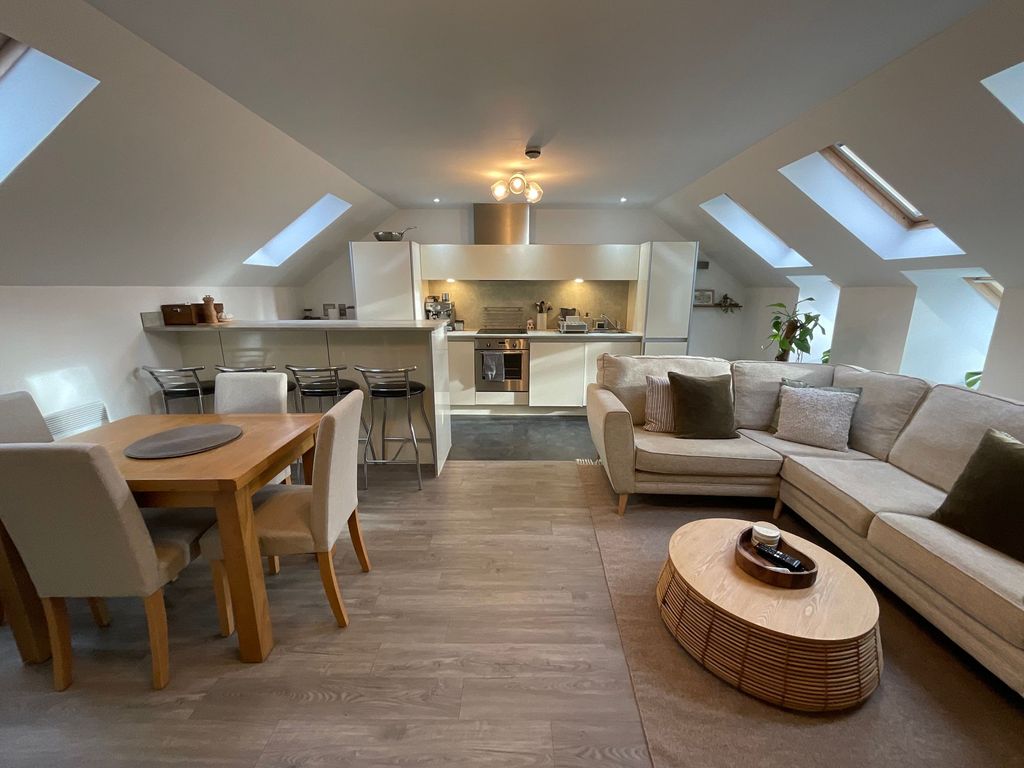 Additional image 2 of 3 bed flat to rentCanal Road, Congleton CW12