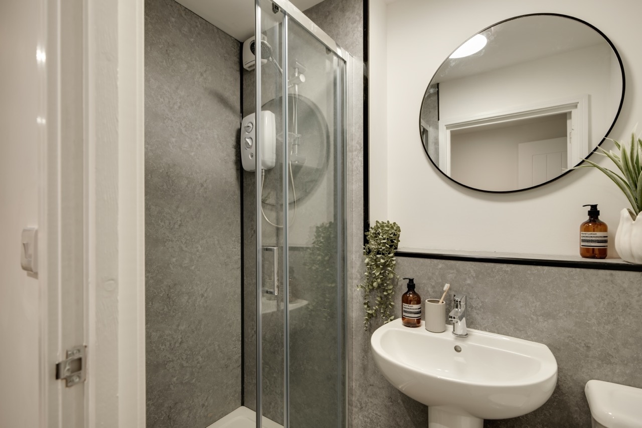 Studio Flat, Gloucester Road North, BS34, N1 7GU photo 4